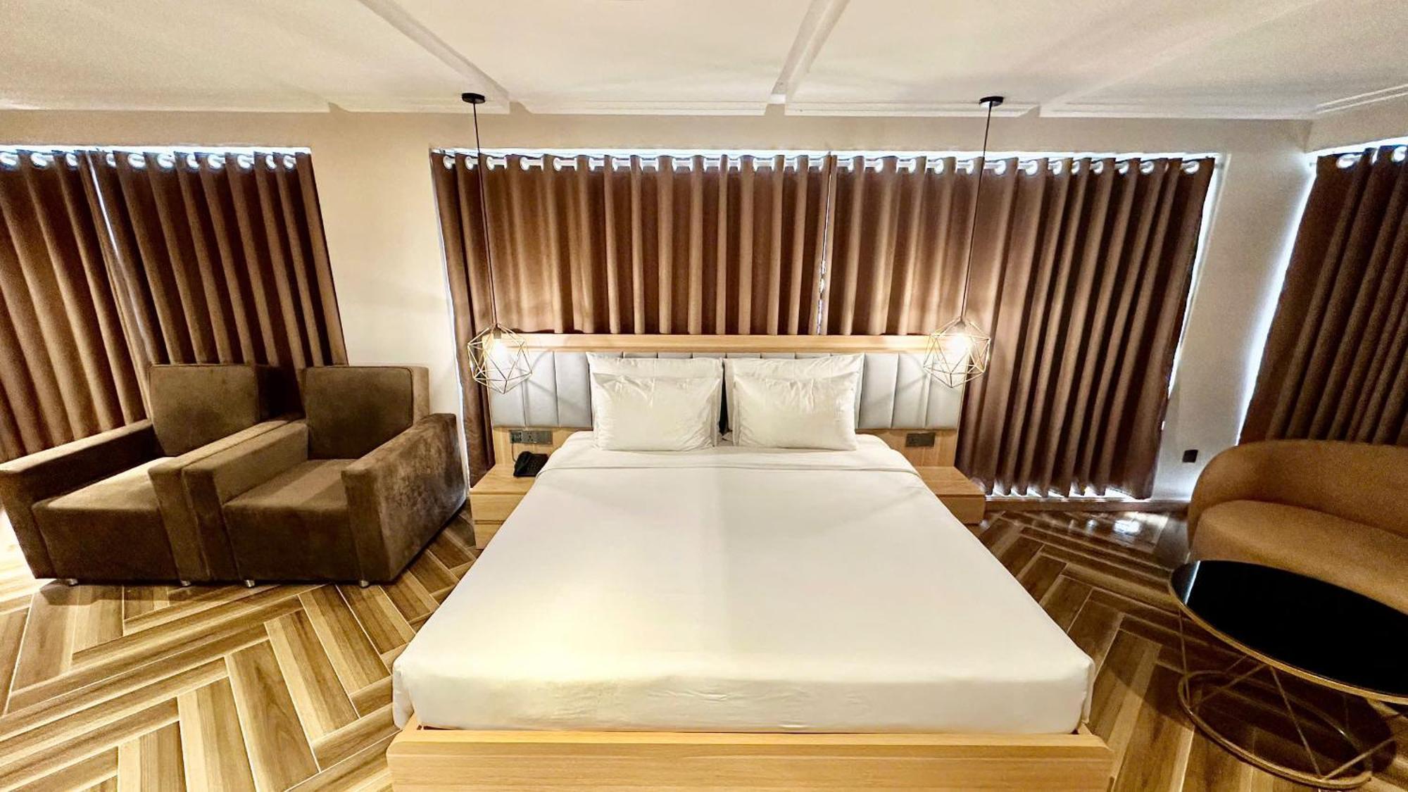 Adela Boutique Hotel - Infinity Pool دا نانغ المظهر الخارجي الصورة